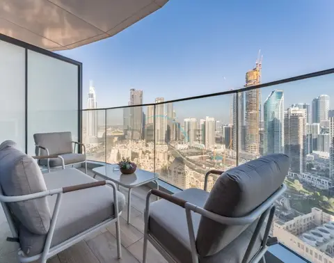 Elegant 3-Bedroom, Skyline Retreat — Downtown Dubai — photo 4