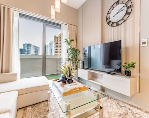 Furnished 1Bedroom with Burj Khalifa Tip View, Near Dubai Water Canal — Business Bay — photo 2
