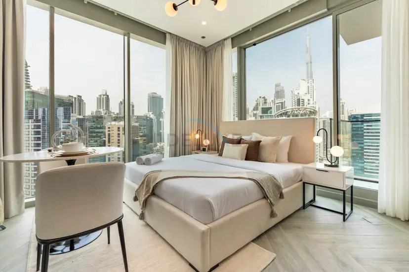 Stunning Canal View, Studio with Balcony - Peninsula Three — Business Bay — photo 1