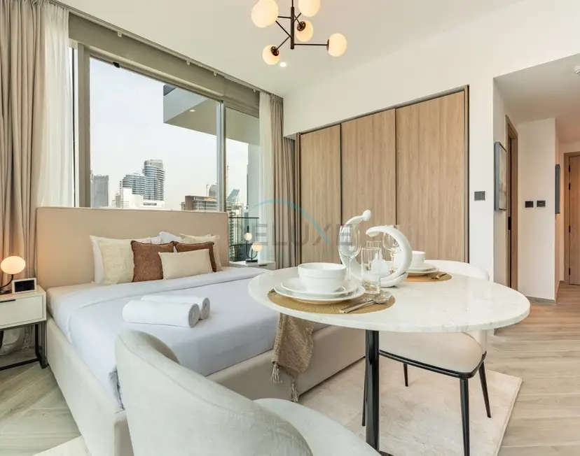 Stunning Canal View, Studio with Balcony - Peninsula Three — Business Bay — photo 7
