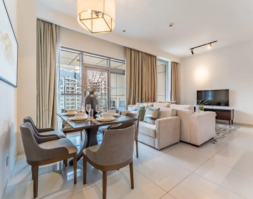 Stylish 2-Bedroom with Burj Khalifa Views — Business Bay — photo 9