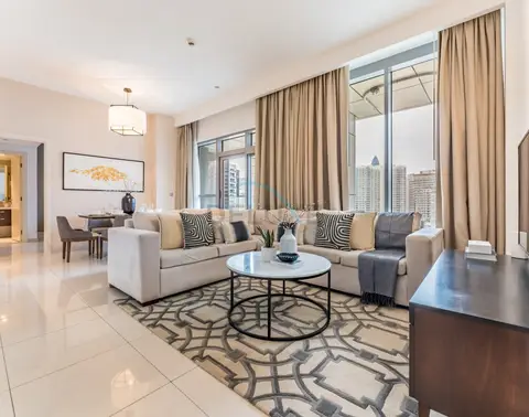 Stylish 2-Bedroom with Burj Khalifa Views — Business Bay — photo 2