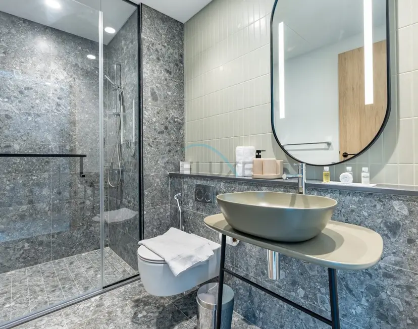 Stunning Canal View, Studio with Balcony - Peninsula Three — Business Bay — photo 9