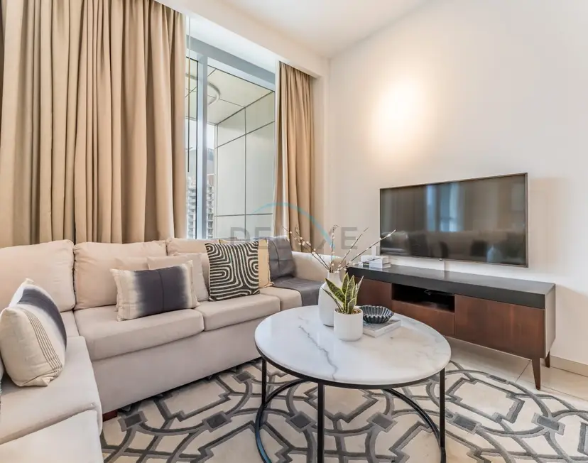 Stylish 2-Bedroom with Burj Khalifa Views — Business Bay — photo 11