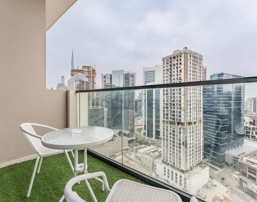 Furnished 1Bedroom with Burj Khalifa Tip View, Near Dubai Water Canal — Business Bay — photo 4