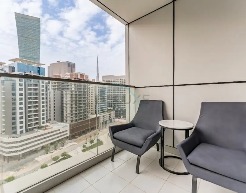 Stylish 2-Bedroom with Burj Khalifa Views — Business Bay — photo 3