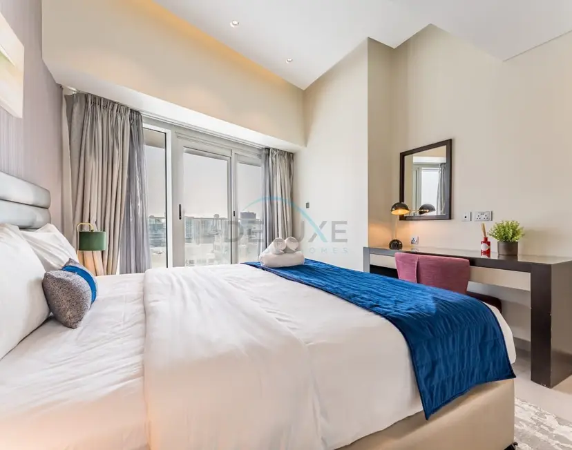 Serene Canal Views from a Spacious Balcony, Just Steps from the Bus Stop — Business Bay — photo 20