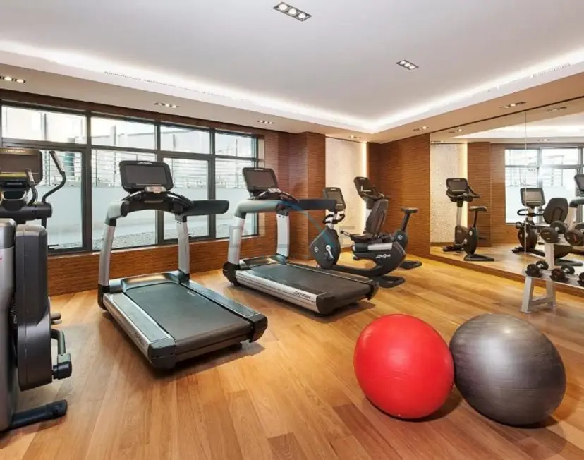 Stylish 2-Bedroom with Burj Khalifa Views — Business Bay — photo 24