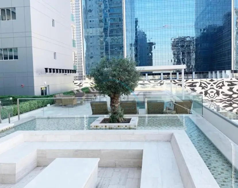 Serene Canal Views from a Spacious Balcony, Just Steps from the Bus Stop — Business Bay — photo 34