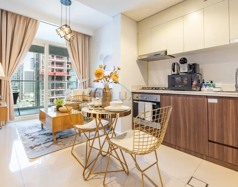 Bright 1-Bedroom Overlooking Dubai Water Canal — Business Bay — photo 7