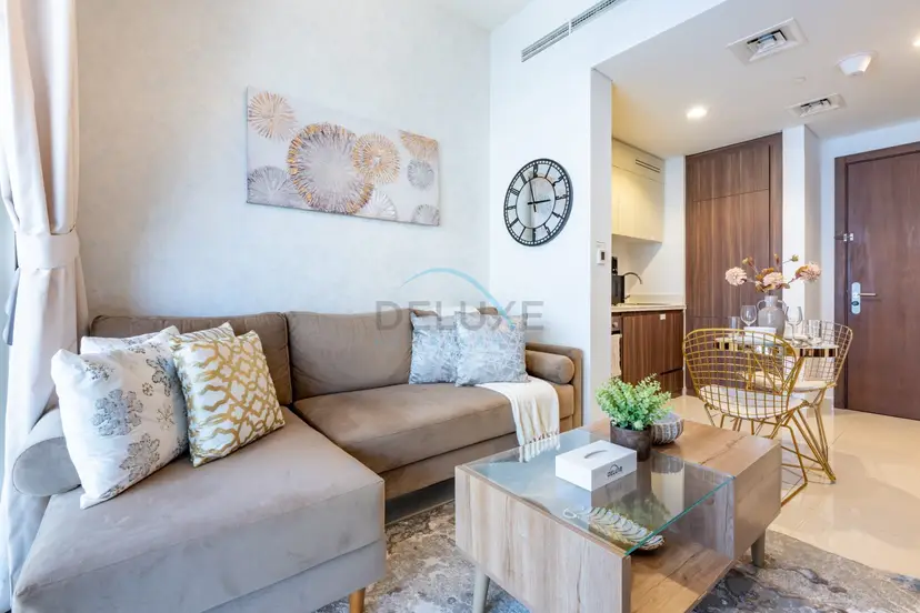 Bright 1-Bedroom Overlooking Dubai Water Canal — Business Bay — photo 1