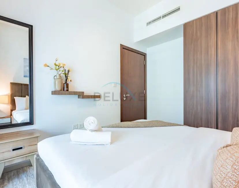 Bright 1-Bedroom Overlooking Dubai Water Canal — Business Bay — photo 15