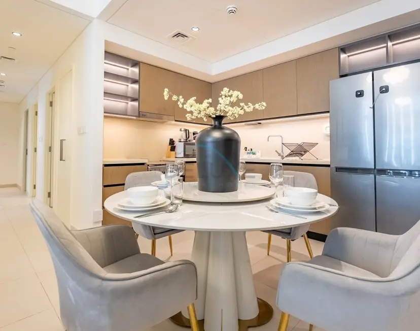 Breathtaking Skyscraper Views 3-Bedroom — Downtown Dubai — photo 8