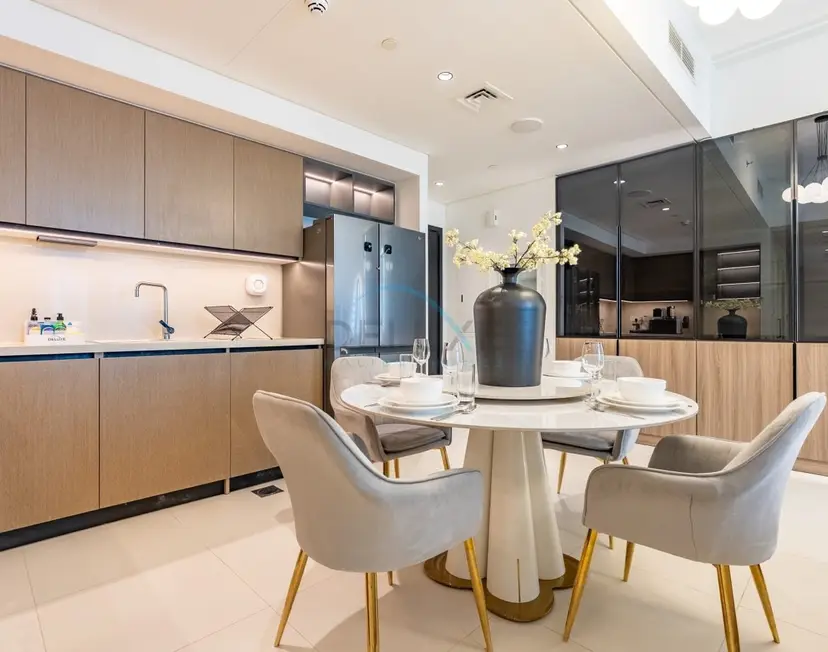 Breathtaking Skyscraper Views 3-Bedroom — Downtown Dubai — photo 9