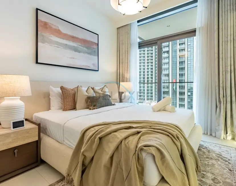 Breathtaking Skyscraper Views 3-Bedroom — Downtown Dubai — photo 4